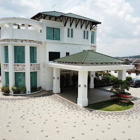 Casa Bianca Keluang Exterior foto