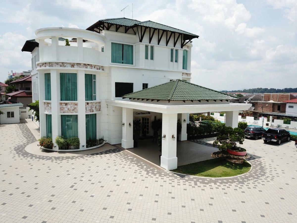 Casa Bianca Keluang Exterior foto