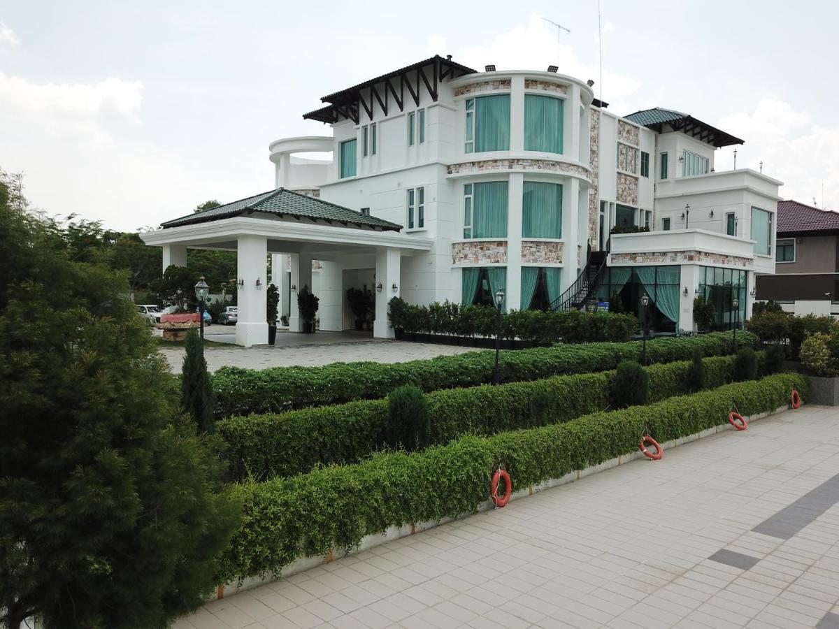 Casa Bianca Keluang Exterior foto
